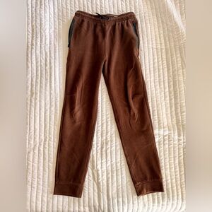 Old Navy Boys Jogger Pants in Brown size XL 14/16)